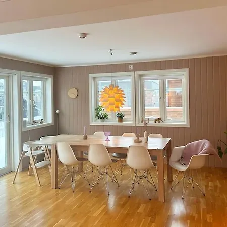 Villa Stor Enebolig I *