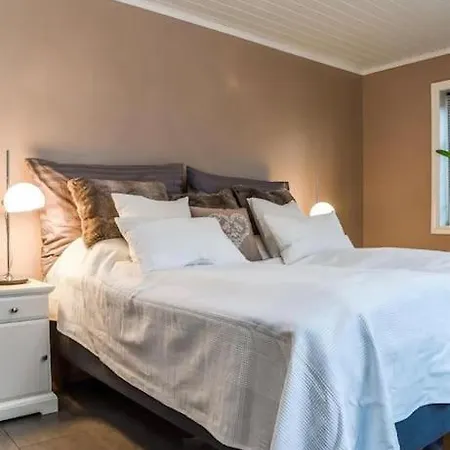 Stor Enebolig I Trondheim